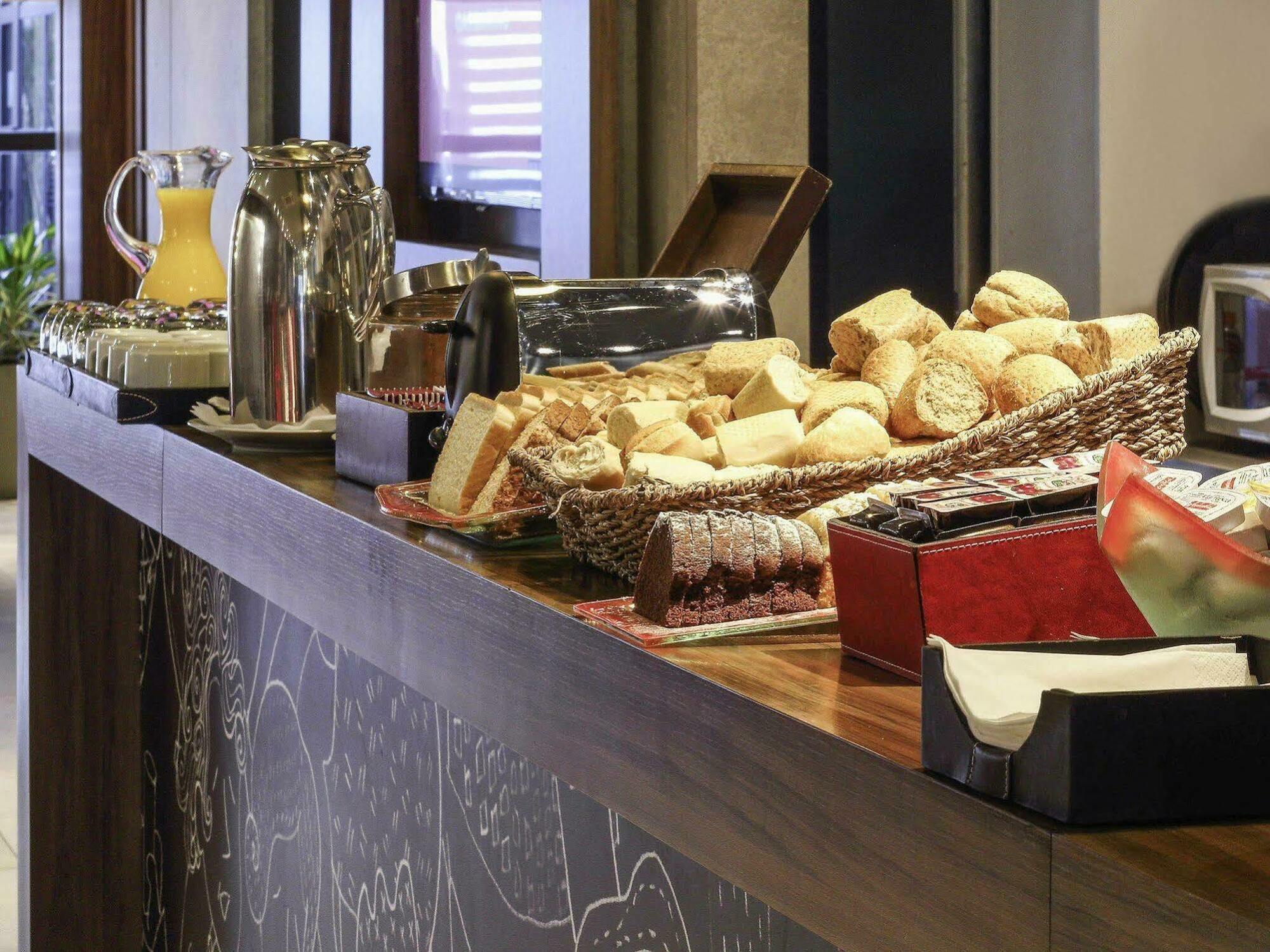 Ibis Buenos Aires Obelisco Hotel Luaran gambar